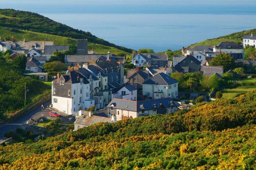 Spindrift, Mortehoe - Three Bedroom House, Sleeps 6