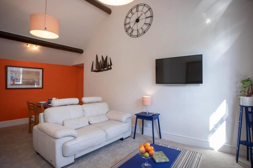 31 CASTLE BAKERY, family friendly in Criccieth