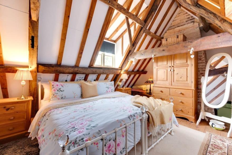 Reclaim Cottage - Two Bedroom House, Sleeps 4