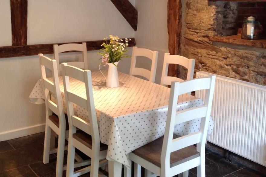 Beautiful cottage near the sea - West Buckland, Bantham, Devon