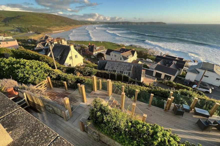The Albatross - Four Bedroom House, Sleeps 10