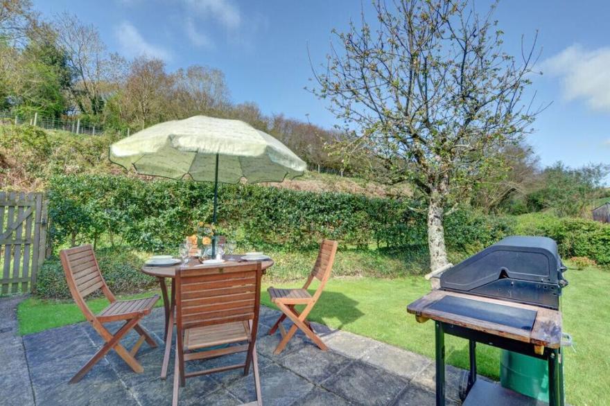 Moor Lane Cottage - Two Bedroom House, Sleeps 4