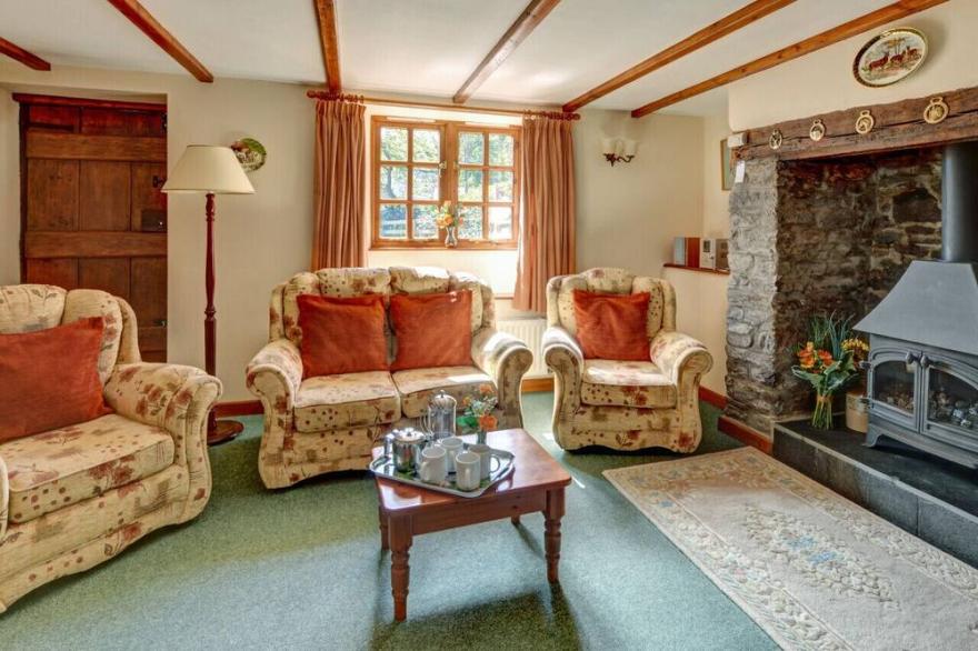 Moor Lane Cottage - Two Bedroom House, Sleeps 4