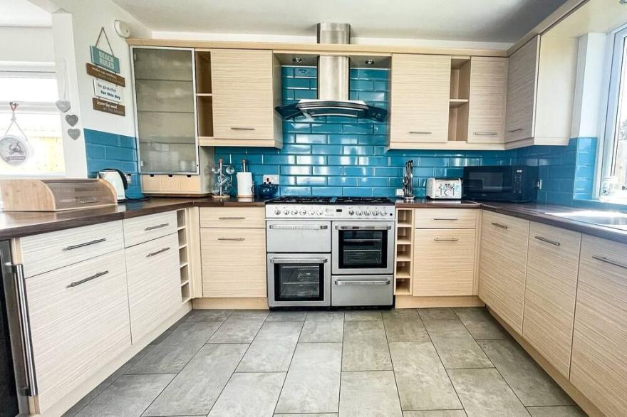 Sandy Shores - 3 Bed | Pet Friendly* | Spacious