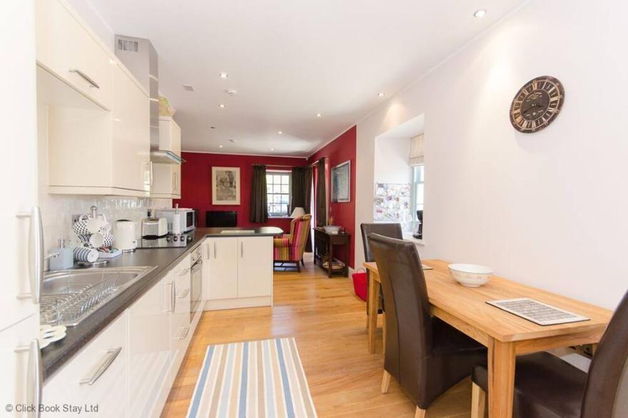 Locherlour Mill Cottage in Crieff. Perfect for couples.  Pets Welcome.  Accessible.