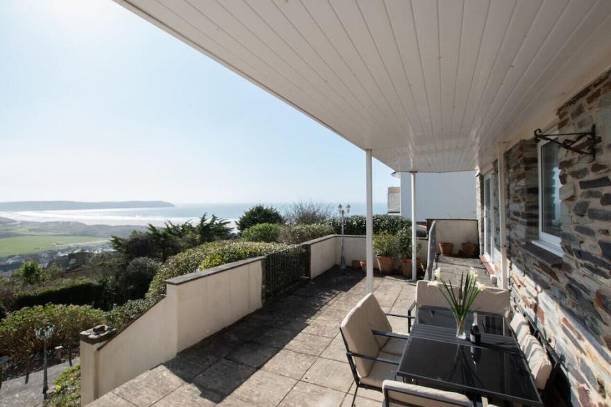 Cala Vista - Four Bedroom House, Sleeps 8