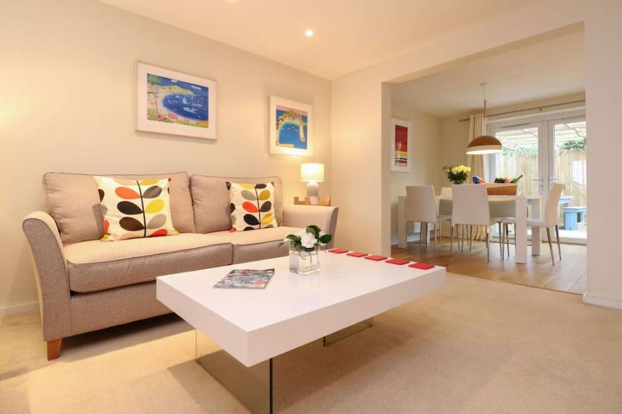 CHY KERRIS, CARBIS BAY, family friendly, with a garden in Carbis Bay