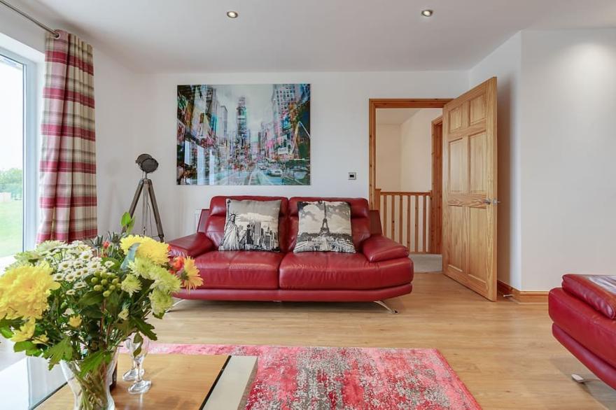 Ty Llewelyn -  Luxury Cottages