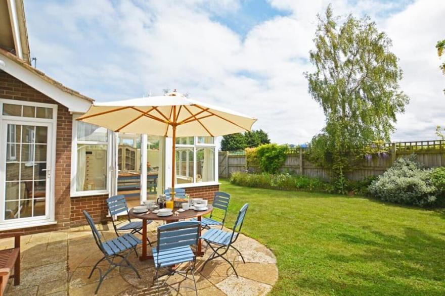 Crow's Nest - Three Bedroom House, Sleeps 6
