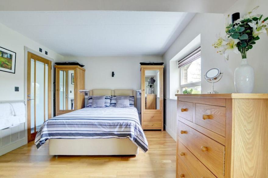 The Roost - One Bedroom House, Sleeps 2