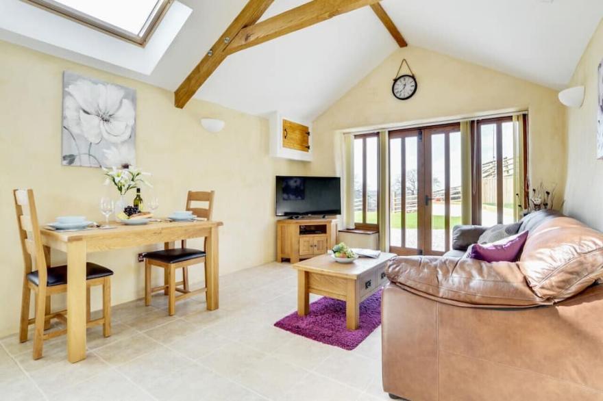 Crows Nest - One Bedroom House, Sleeps 2