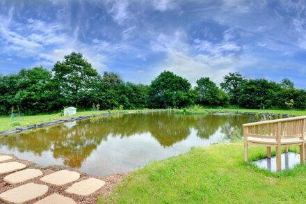 Serenity - One Bedroom House, Sleeps 2