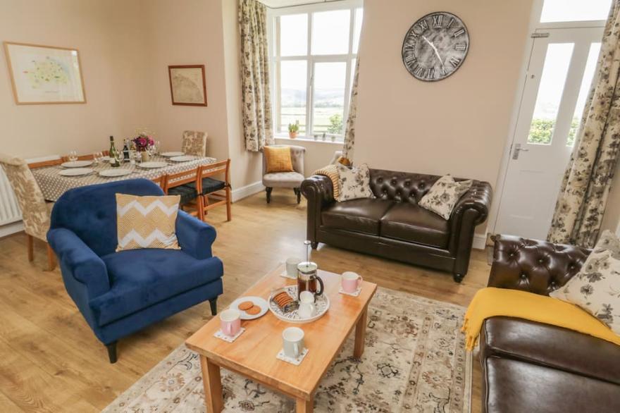 WESTONBY LODGE, pet friendly, luxury holiday cottage in Lealholm