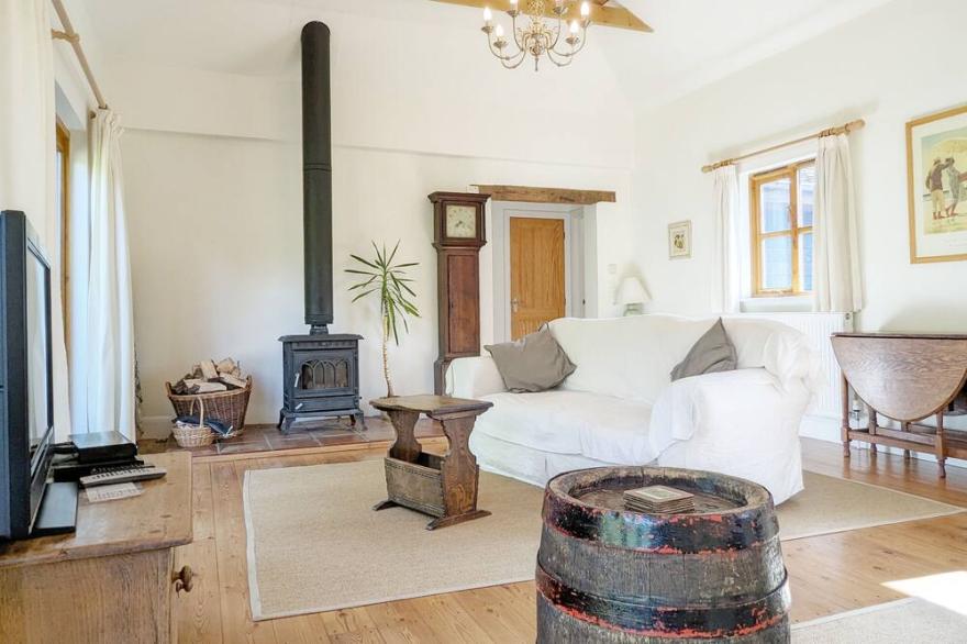 The Cottage at Hale Hill Farm -  a cottage that sleeps 5 guests  in 2 bedrooms