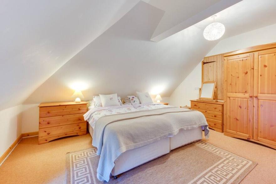 Little Barn - One Bedroom House, Sleeps 2