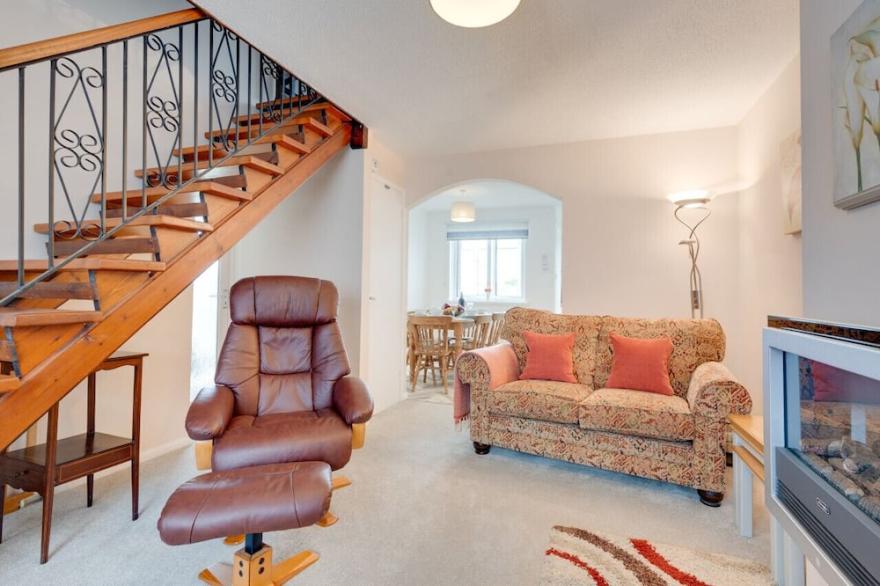Dune View, Instow - Two Bedroom House, Sleeps 6