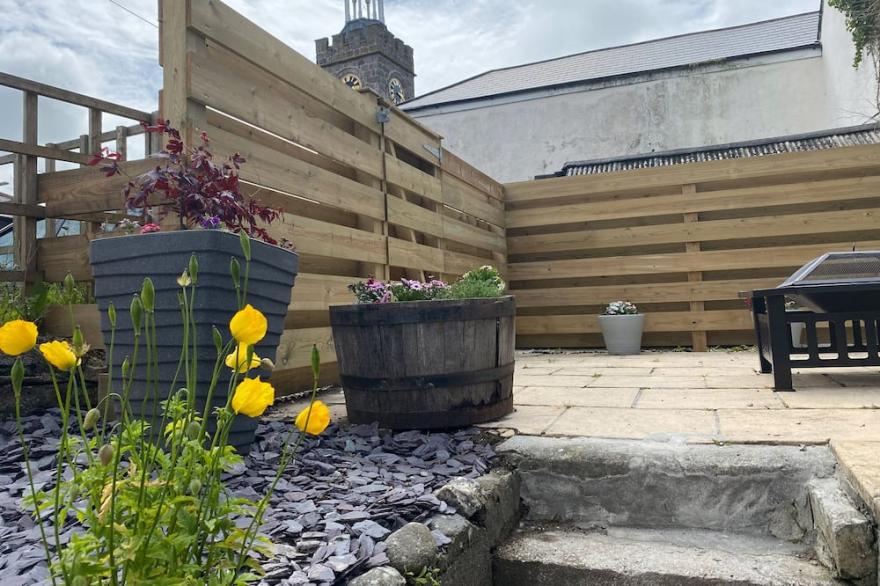MINER'S REST, family friendly, character holiday cottage in St Day