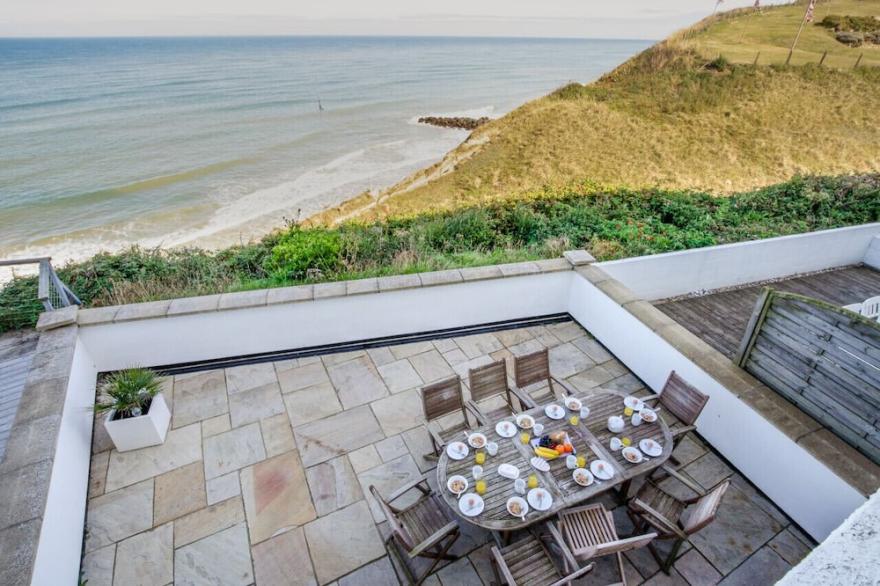 Seaspray - Five Bedroom Apartment, Sleeps 8