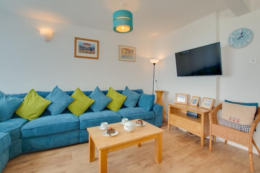 Seaspray - Five Bedroom Apartment, Sleeps 8