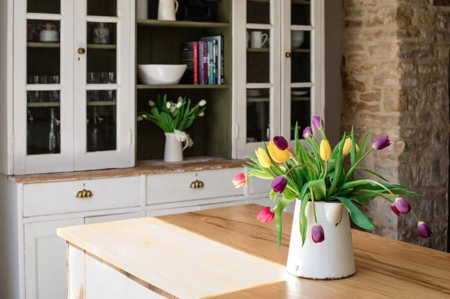 ★ Renovated Cosy & Rustic Cotswold cottage with fire ★