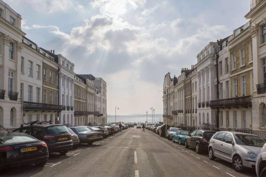 Portland Place - Regency Retreat