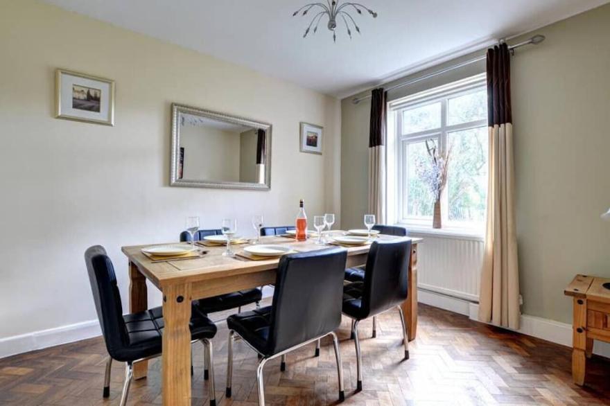 Hillcrest Avenue - Three Bedroom House, Sleeps 6