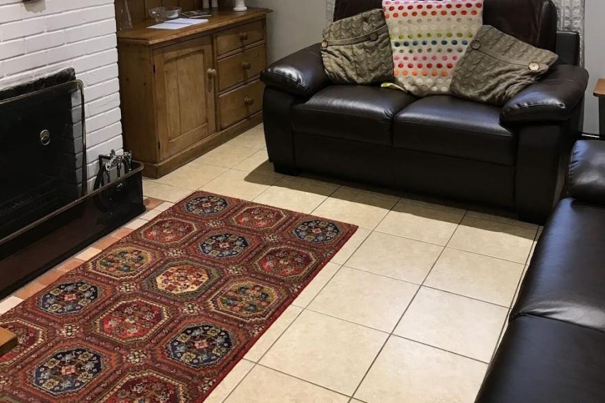 A delightful cottage in Northamptonshire - the heart of the shires.