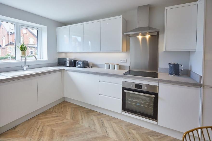 Host & Stay | The Madison at Prospect Hill Apartments