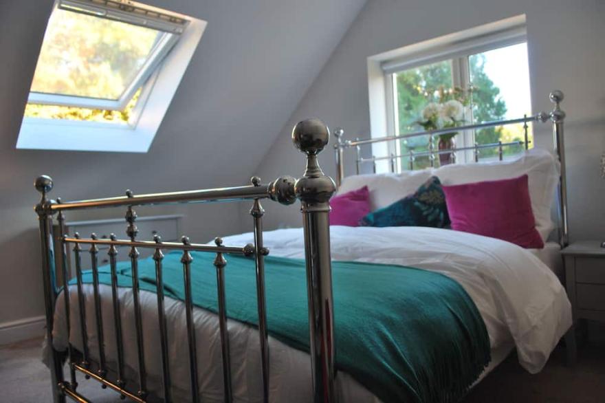 Family and Dog Friendly Luxury Annex
