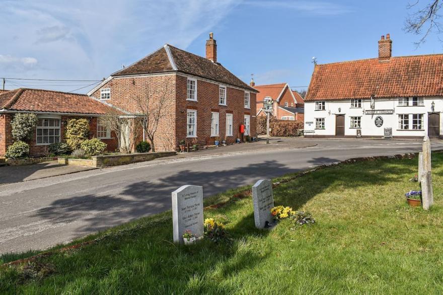 2 bedroom accommodation in Rendham