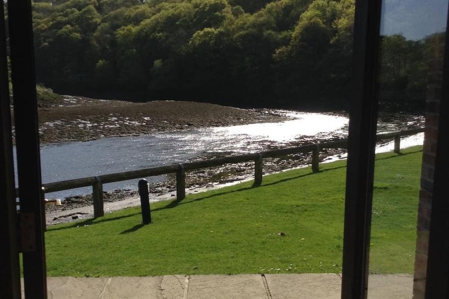 House with riverside views