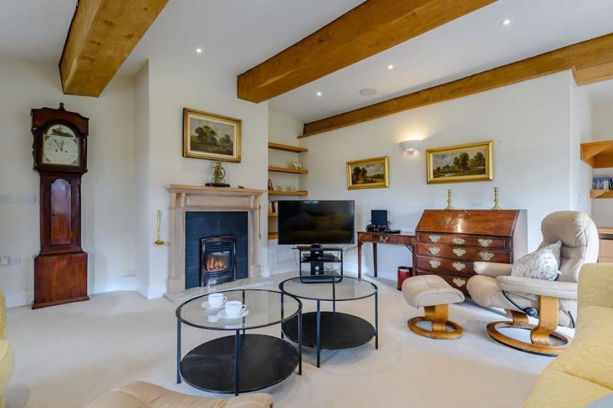 3 bedroom accommodation in Wotton-under-Edge