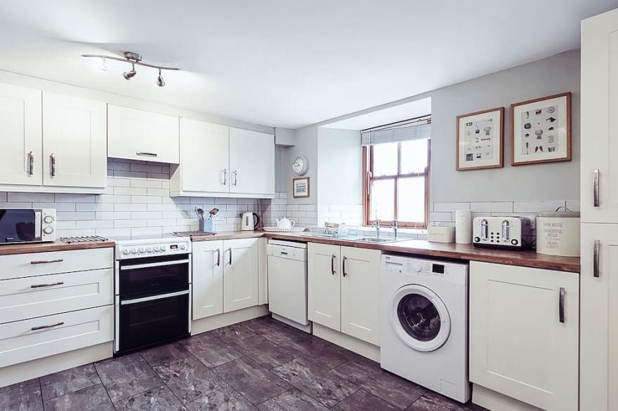 3 bedroom accommodation in Ulverston