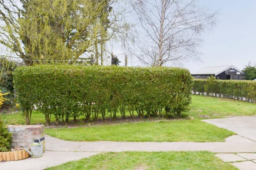 2 bedroom accommodation in Croft, near Skegness
