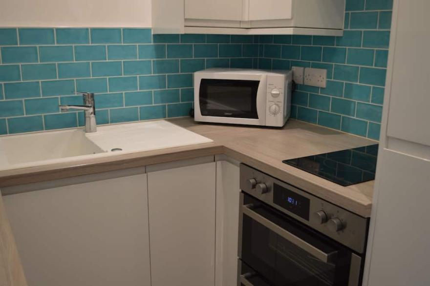 One bedroom property near beach and country walks