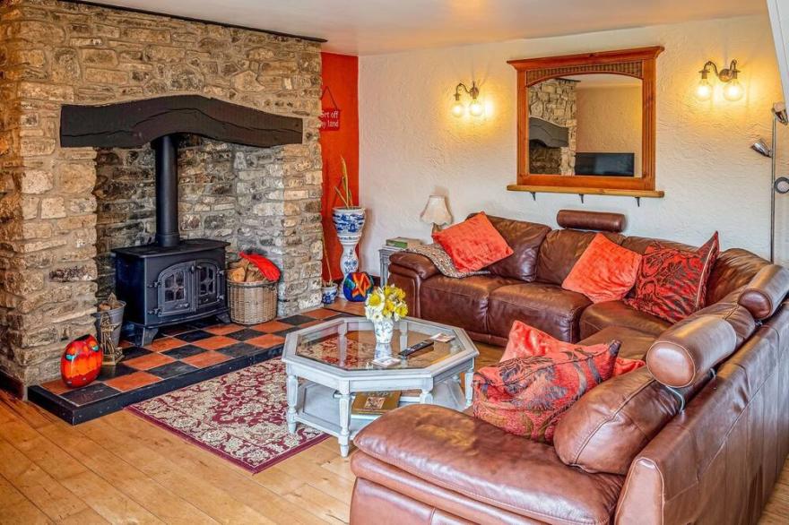 2 bedroom accommodation in Talaris