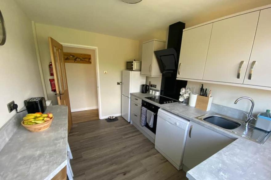 Cosy dog friendly self contained Annexe ,  near Cheltenham & Cotswolds