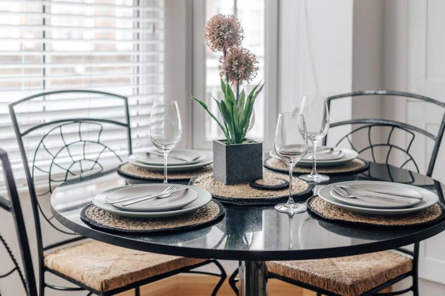 Seagrass Henley - 2 Bed Entire Serviced Apartment