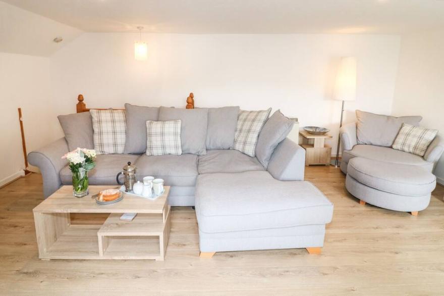 COBBLESTONES, pet friendly, country holiday cottage in Mevagissey