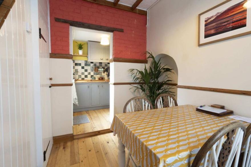 Ethelbert Cottage - Cosy seaside retreat in the heart of Broadstairs