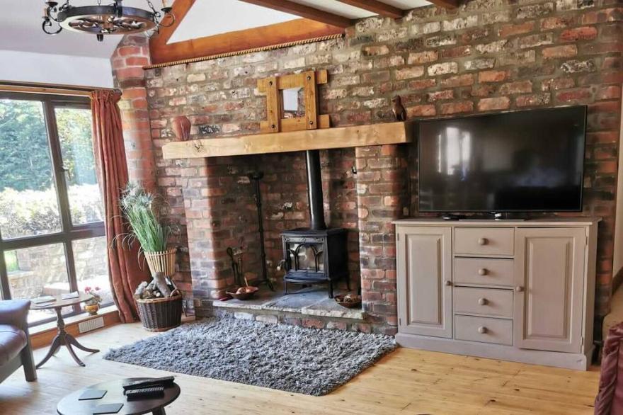 2 Bed Beautiful Stables Conversion in Kilham, East Yorkshire
