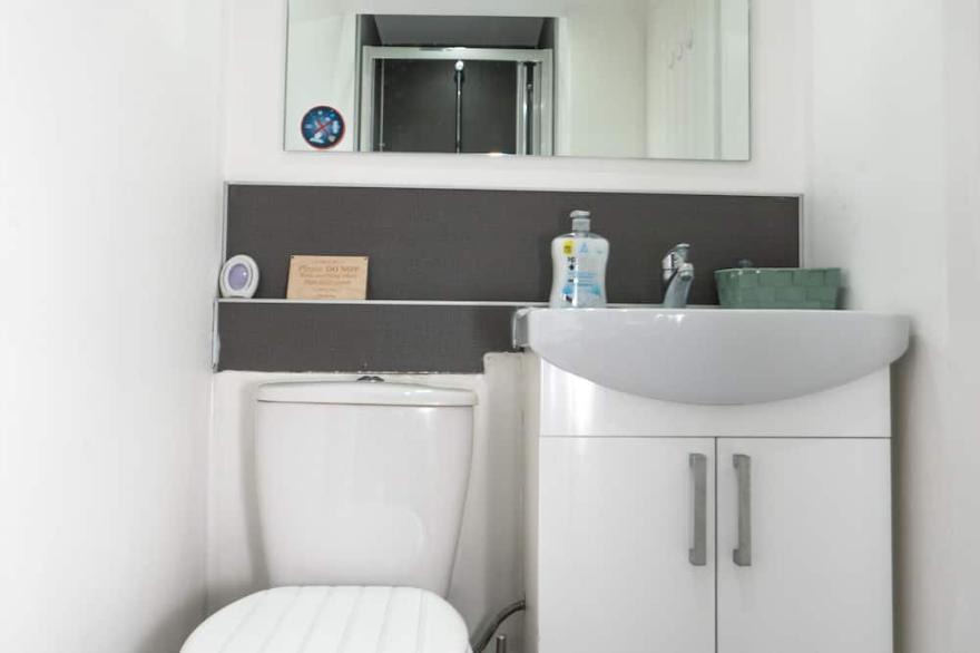 Modern & Stylish Studio in Reading Centre