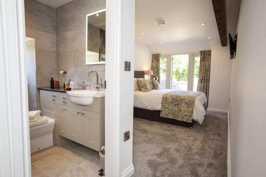 Pear Tree Cottage, Thirley Cotes Farm Cottages