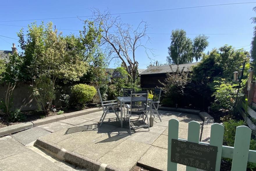 Well equipped dog friendly cottage ideal for relaxing, walking, cycling, golf