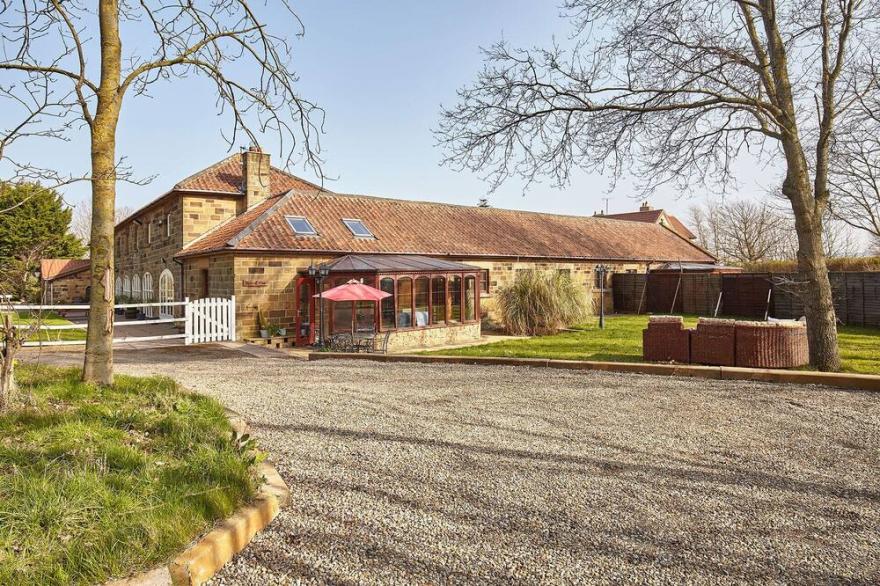 Host & Stay | The Arches Cottage