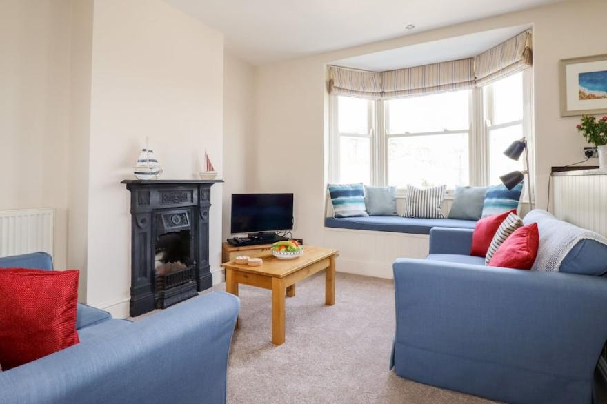 DRIFTWOOD, pet friendly, character holiday cottage in Fowey