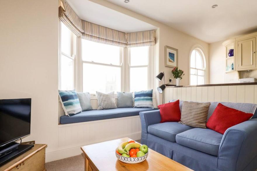 DRIFTWOOD, pet friendly, character holiday cottage in Fowey