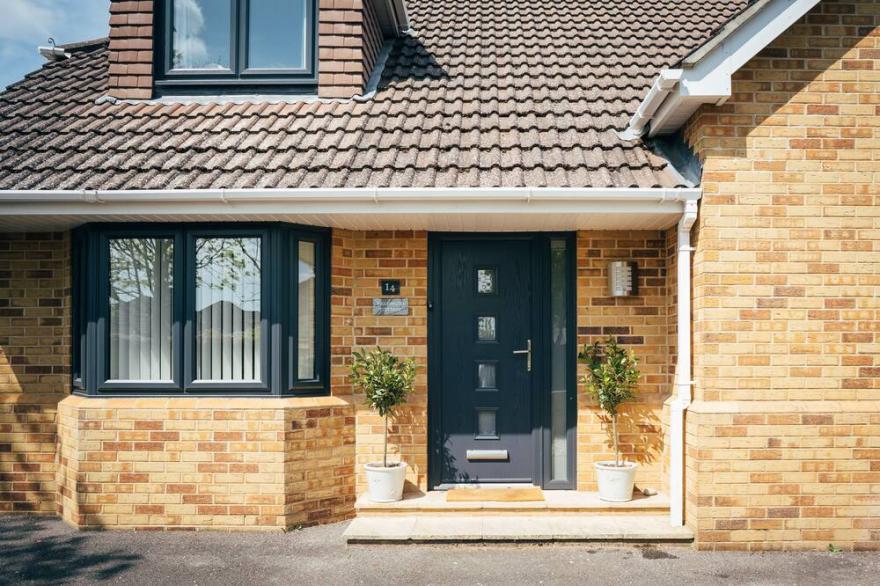 Modern Holiday Cottage On The Edge Of The New Forest And Close To The Beach