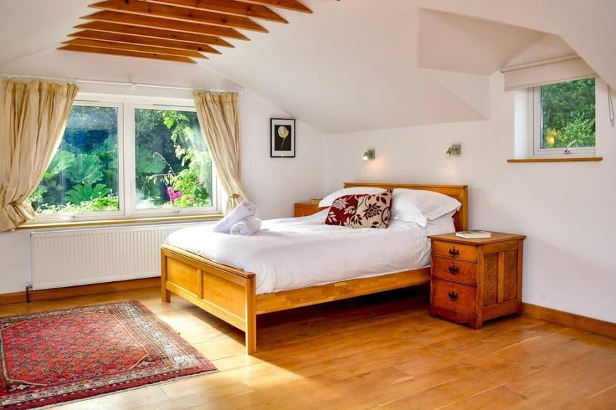 Pass the Keys | NEW Beautiful house in the Gower Sleeps 12