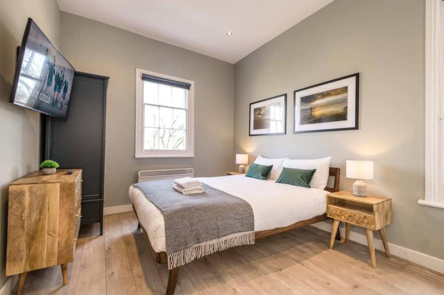 Host Apartments | The Georgian Quarters at Canning St IV